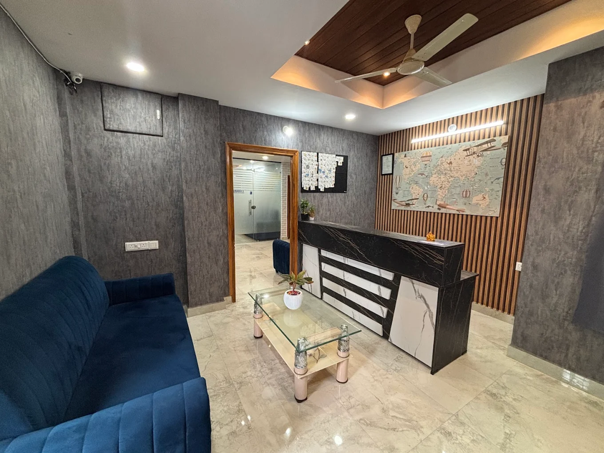 A consultant helping a student at Skyon Overseas.